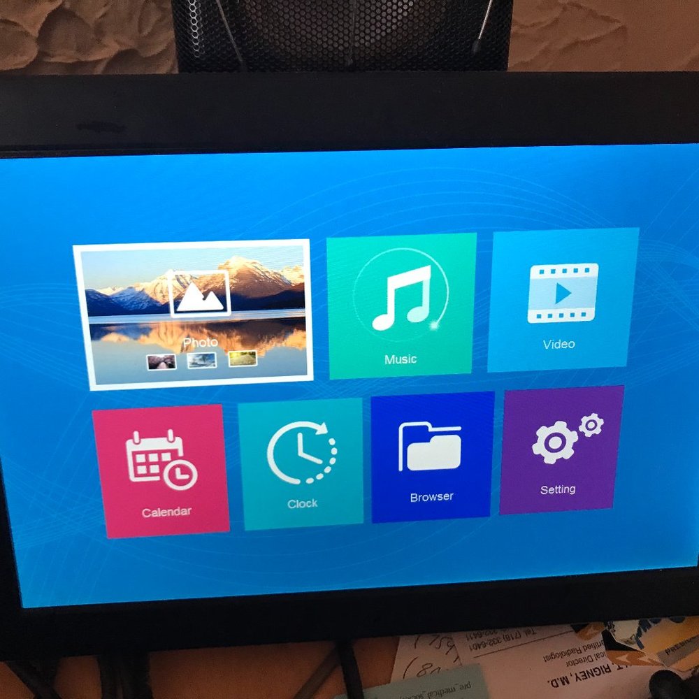 BSIMB 10.1 Inch Wi-Fi Digital Picture Frame Digital Photo Frame 1280x800 IPS